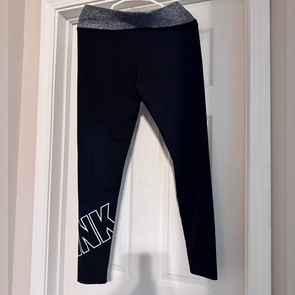 Victoria Secret PINK leggings size Medium. These are so pretty! - Picture 4 of 4